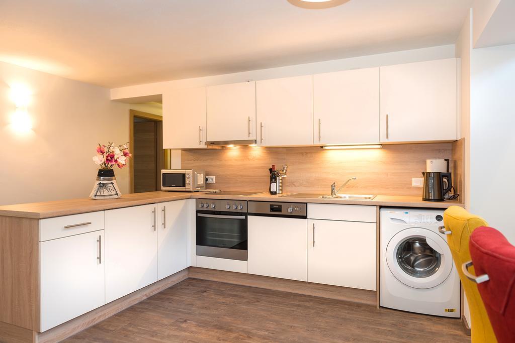 Brunner Apartment *